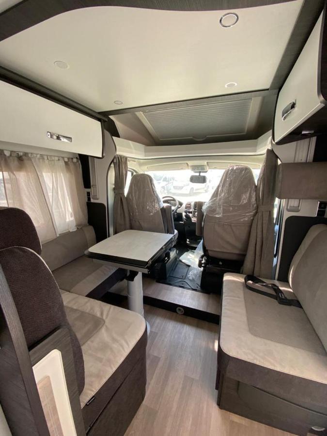 Magnifica Autocaravana Adria Matrix Axess 670Sl Granada Eksteriør bilde